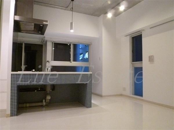 ルクレ堺筋本町レジデンス(洋室)