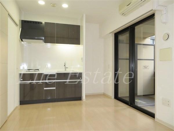 アルグラッドザ・タワー心斎橋(リビング)