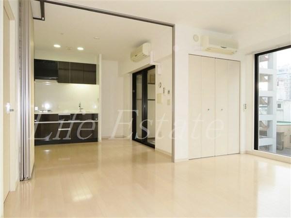 アルグラッドザ・タワー心斎橋(リビング)