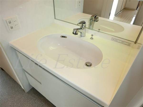 アルグラッドザ・タワー心斎橋(洗面台・洗面所)