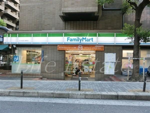 エステムエグゼ心斎橋(ファミリーマートアメ村西心斎橋店)