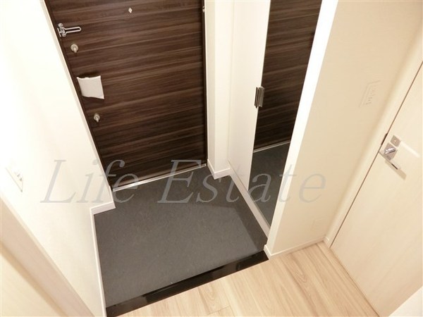 プレサンス心斎橋ニスト