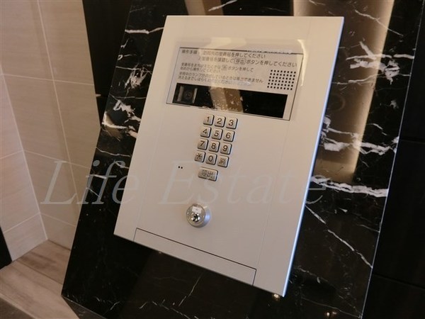 プレサンス心斎橋ニスト