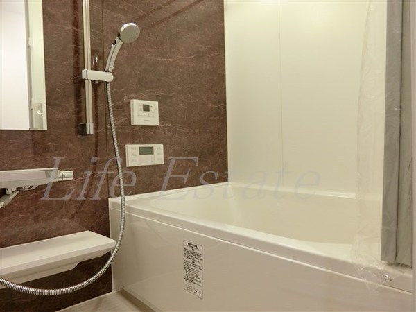 プレサンス心斎橋ニスト