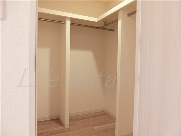 プレサンス心斎橋ニスト