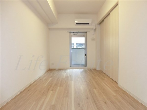 プレサンス心斎橋ニスト