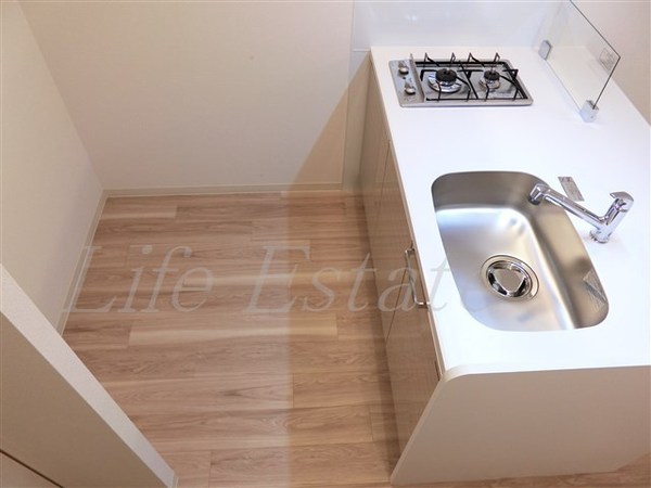 プレサンス心斎橋ニスト