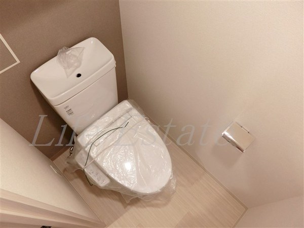 プレサンス心斎橋ニスト