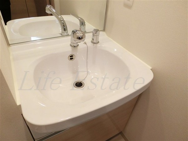 プレサンス松屋町駅前