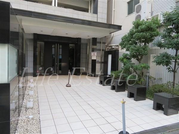 大阪市中央区備後町１丁目のマンション