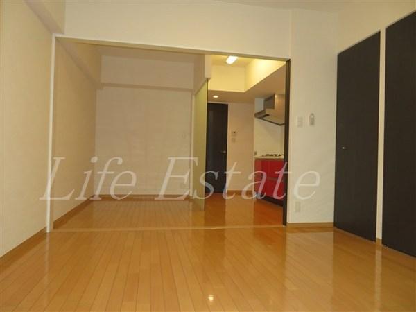 大阪市中央区備後町１丁目のマンション