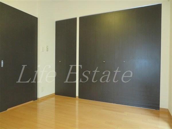 大阪市中央区備後町１丁目のマンション