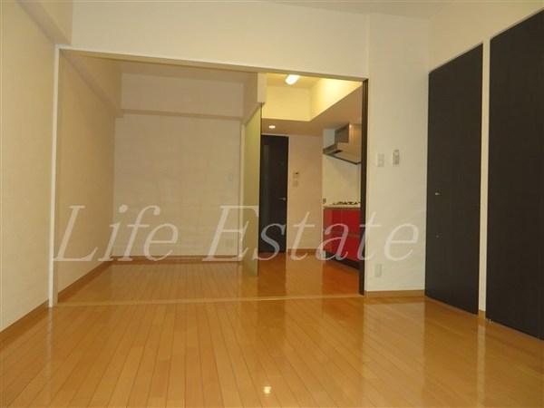 大阪市中央区備後町１丁目のマンション