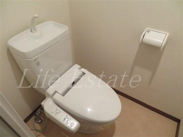 大阪市中央区備後町１丁目のマンション