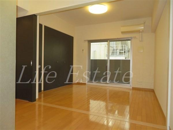 大阪市中央区備後町１丁目のマンション