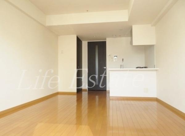 大阪市中央区備後町１丁目のマンション