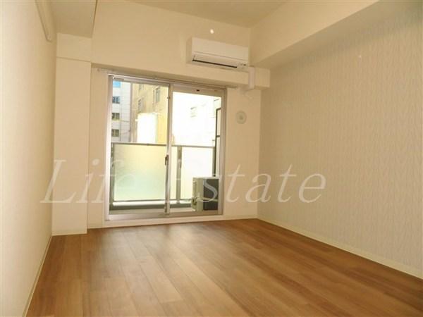 プレサンス心斎橋ソレイユ