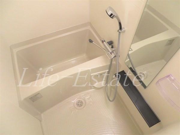 プレサンス谷町九丁目駅前