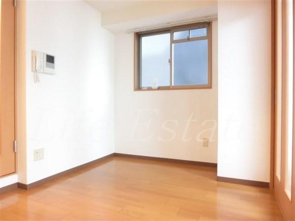 Huge1（ヒュージ1）