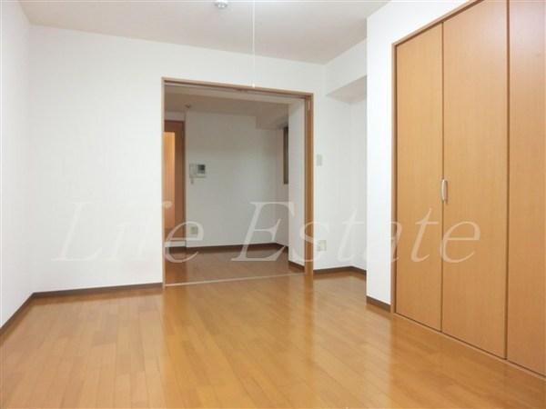 Huge1（ヒュージ1）