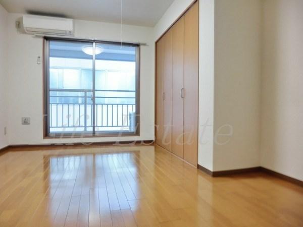 Huge1（ヒュージ1）