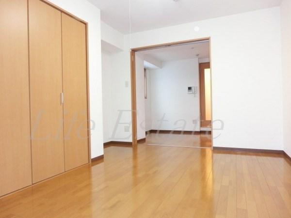 Huge1（ヒュージ1）