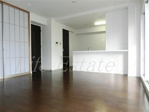 大阪市中央区東高麗橋のマンション