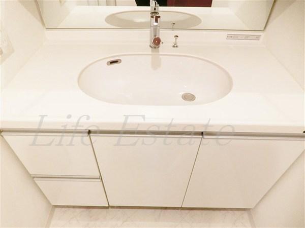 フロンティアタワー日本橋