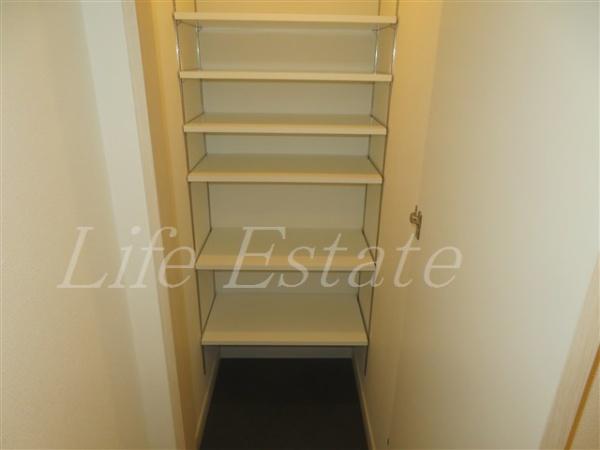 コンフォリア・リヴ谷町九丁目ソルテラス