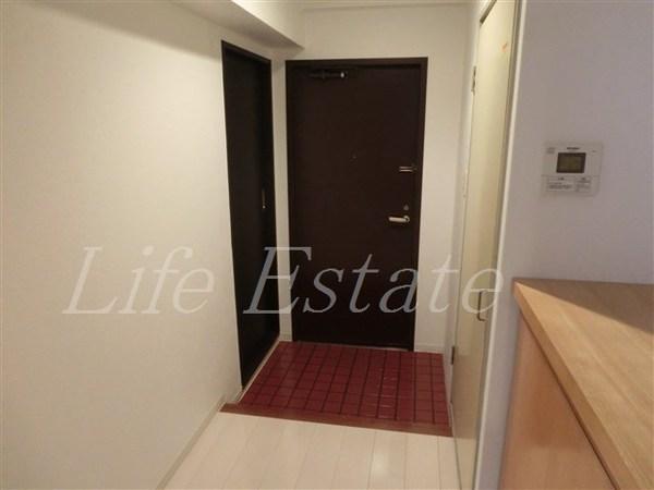 大阪市中央区安土町１丁目のマンション