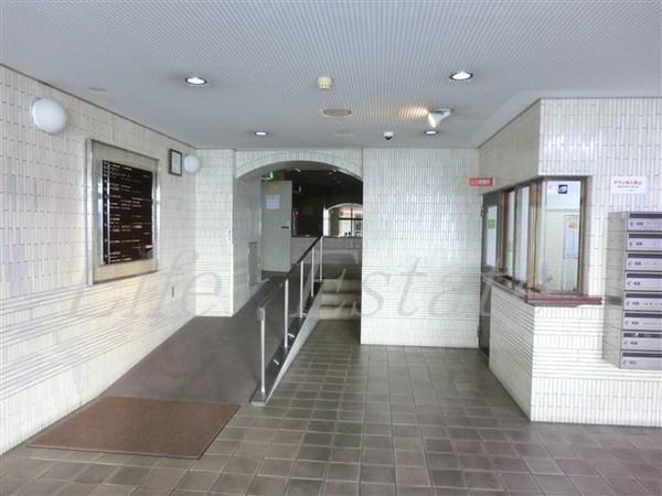 大阪市中央区安土町１丁目のマンション