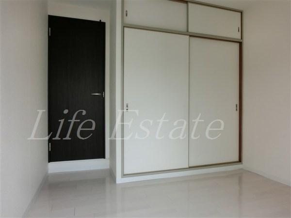 大阪市中央区安土町１丁目のマンション