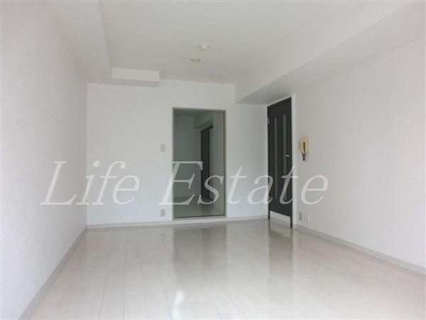 大阪市中央区安土町１丁目のマンション