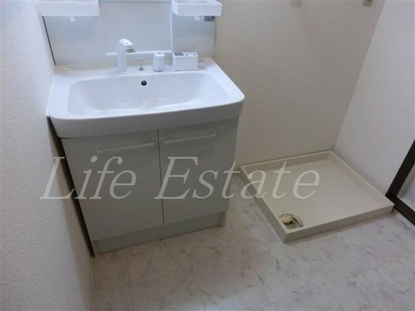 大阪市中央区安土町１丁目のマンション