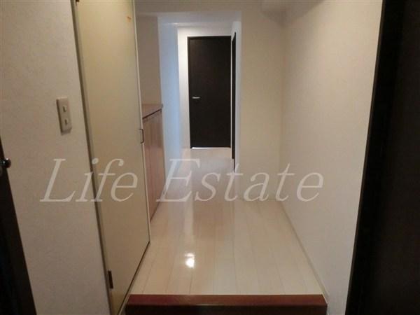 大阪市中央区安土町１丁目のマンション