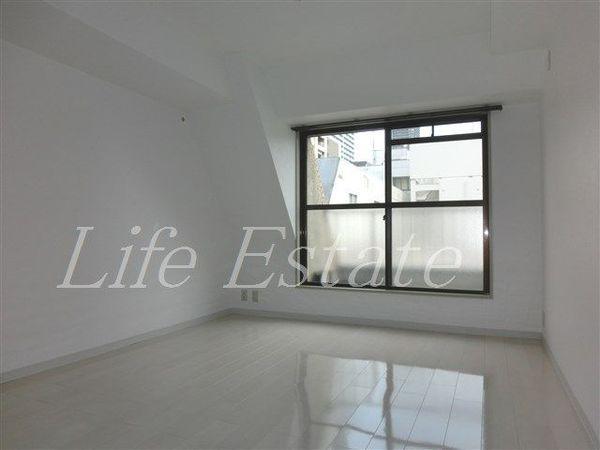 大阪市中央区安土町１丁目のマンション