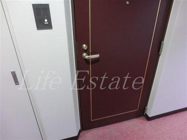 大阪市中央区安土町１丁目のマンション