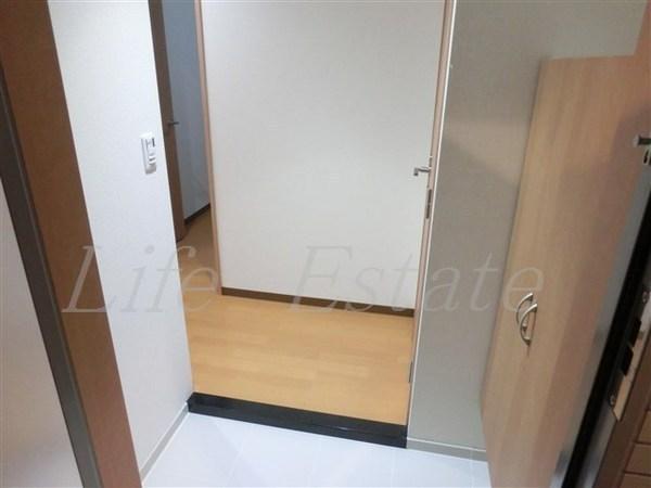 大阪市中央区博労町１丁目のマンション