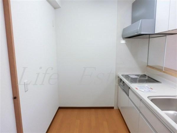 大阪市中央区博労町１丁目のマンション