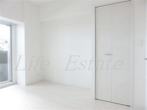 ララプレイス大阪城WESTEN