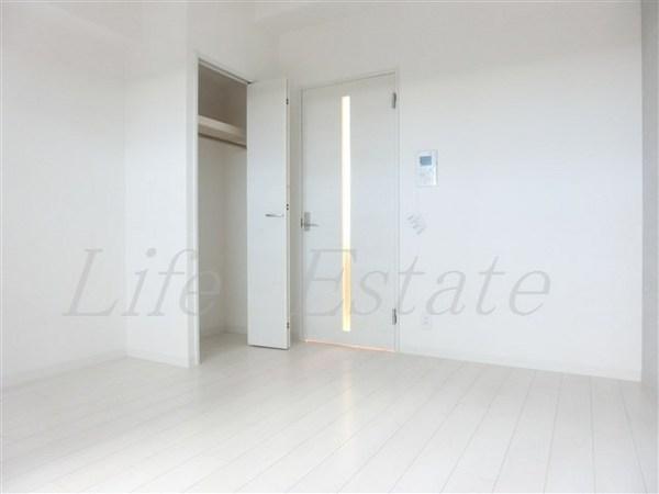 ララプレイス大阪城WESTEN