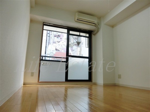 ブリストル神崎