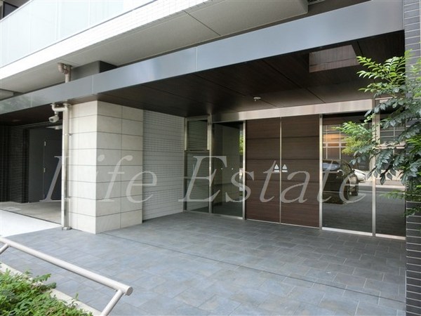 コンフォリア心斎橋EAST