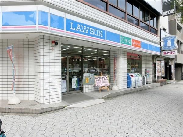 エスライズ本町東(ローソン谷町三丁目西店)