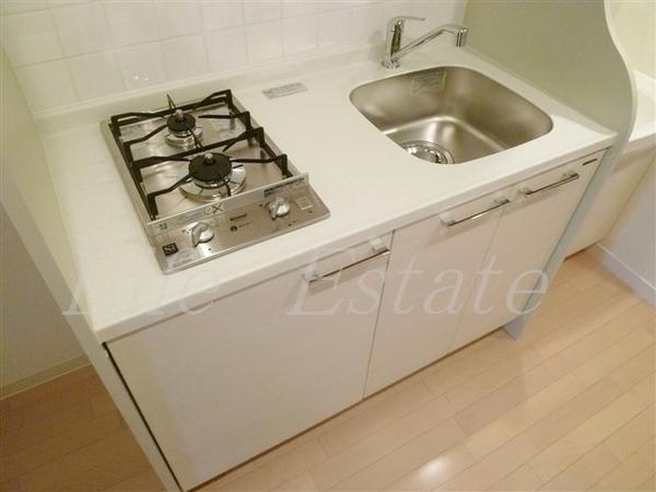 スワンズ心斎橋イースト