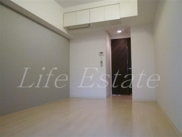 セレニテ本町ROJI02