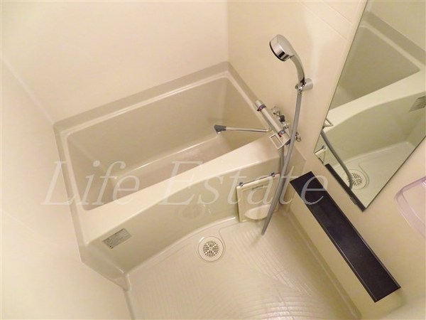 プレサンス心斎橋ソレイユ