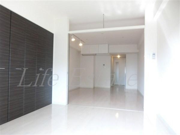 エステムコート難波EASTレオルガ