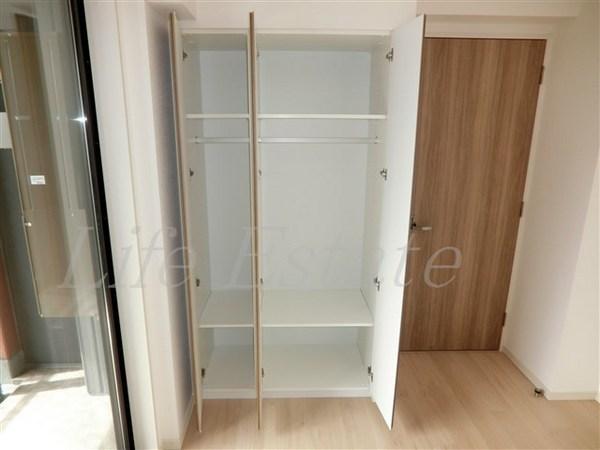 大阪市中央区南船場１丁目のマンション