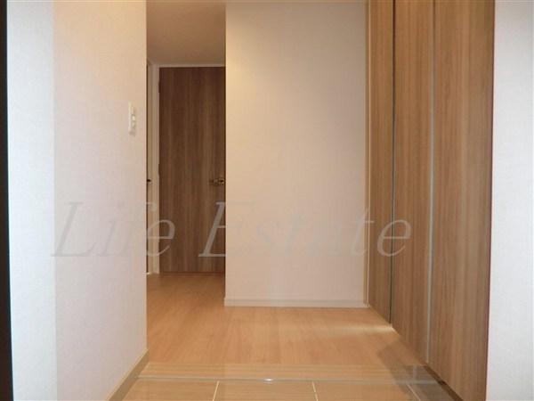 大阪市中央区南船場１丁目のマンション